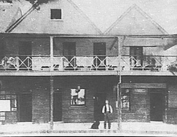 Ivanhoe_hotel-Webtile.jpg